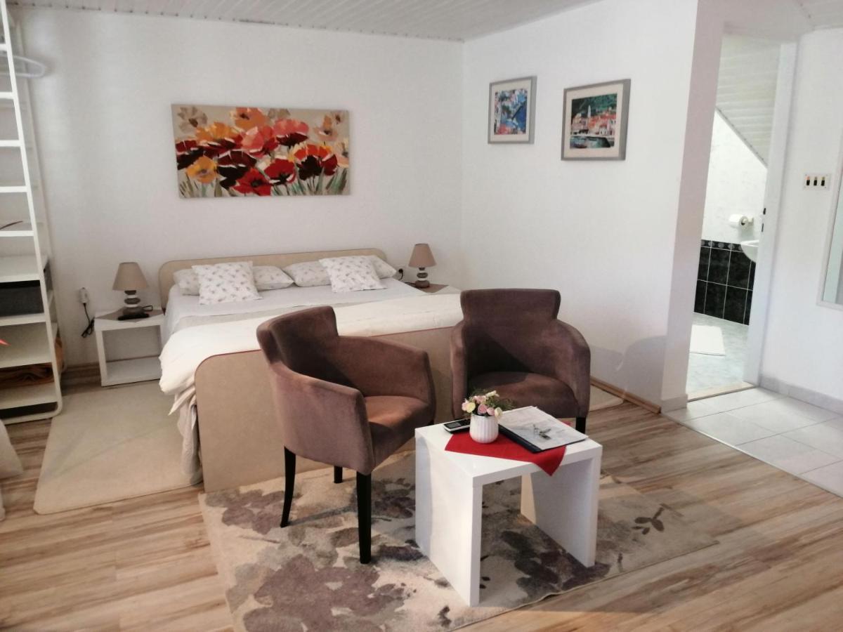 וויס Studio Apartments Kuljis מראה חיצוני תמונה