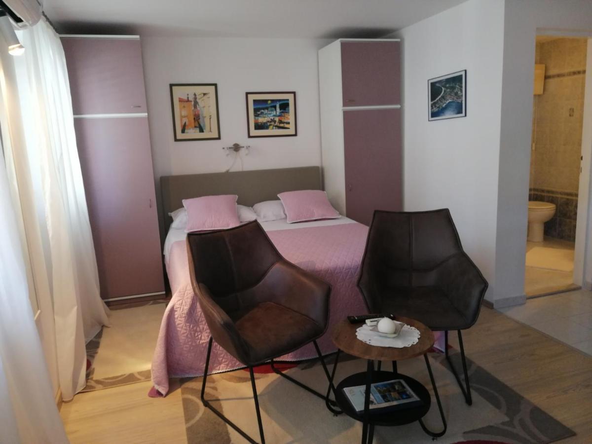 וויס Studio Apartments Kuljis מראה חיצוני תמונה